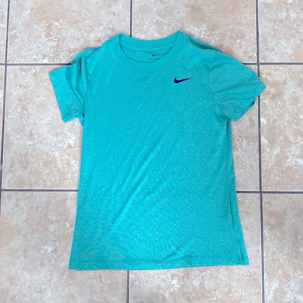 The Nike Tee Dri-Fit